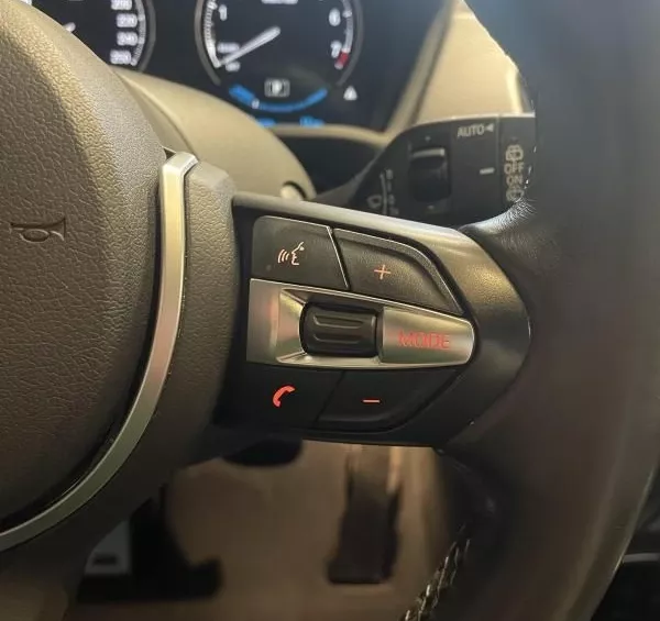 BMW X1 *hybride*xdrive*packm*camera de recul*affichage tête haute*systeme audio harman kardon