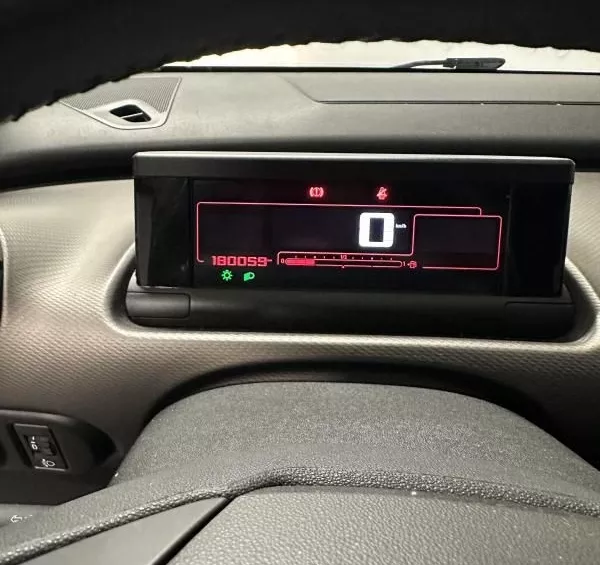 Citroën C4 Cactus 1.2 VTi 82 cv moteur changer neuf avec facture citroen