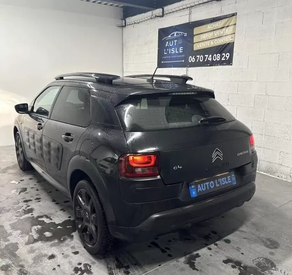 Citroën C4 Cactus 1.2 VTi 82 cv moteur changer neuf avec facture citroen