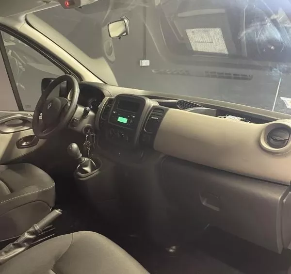 Renault Autre Trafic lll 1.6 Dci 125 ch eco tva recuperable 126000 kms 8places