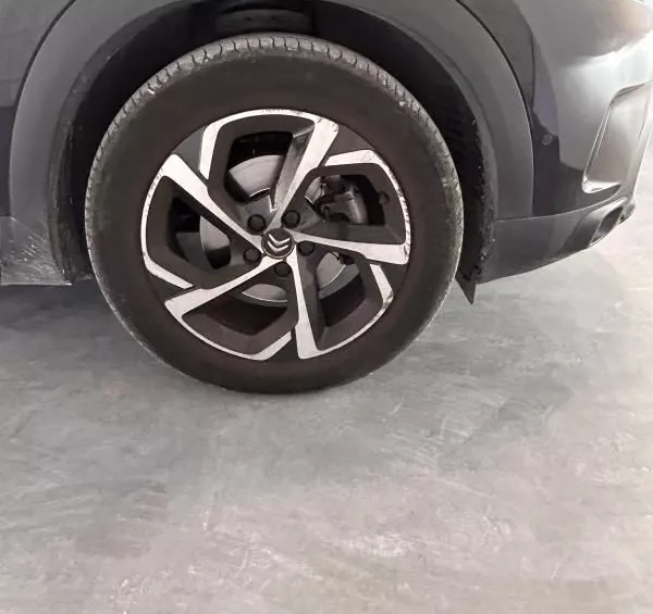 Citroën C5 Aircross Citroën C5 Aircross 2.0 BlueHDI 16 v Eat8 177 cv boite auto camera 360